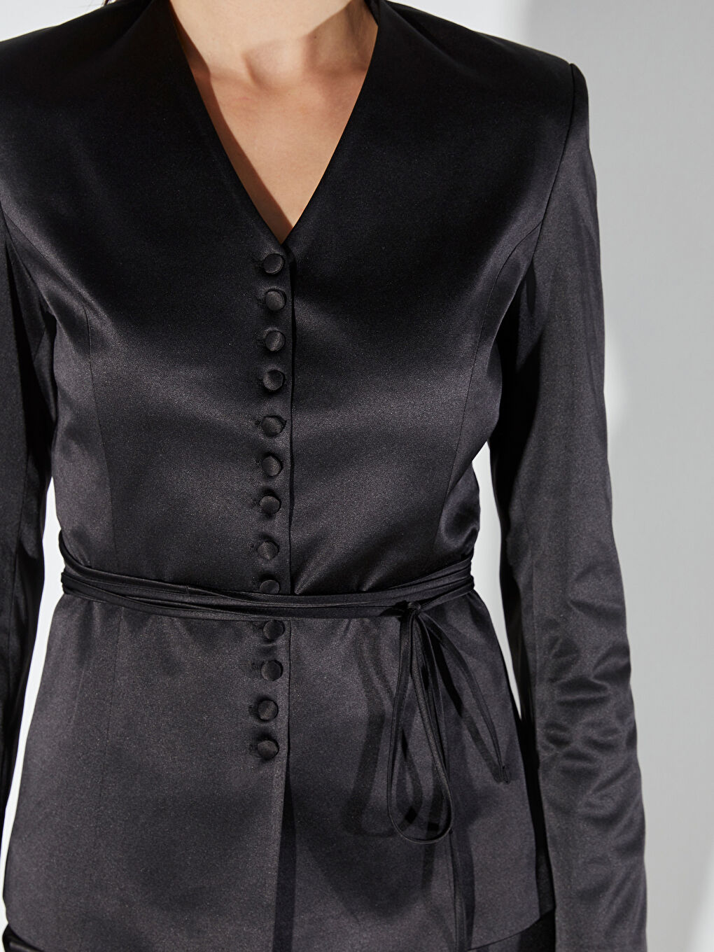 Siyah V Yaka Kadın Ceket-2