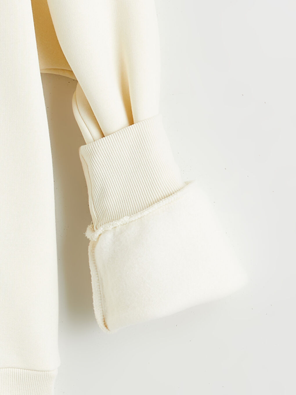 Bej Dantel Detaylı Oversize Kalın Kadın Sweatshirt-5