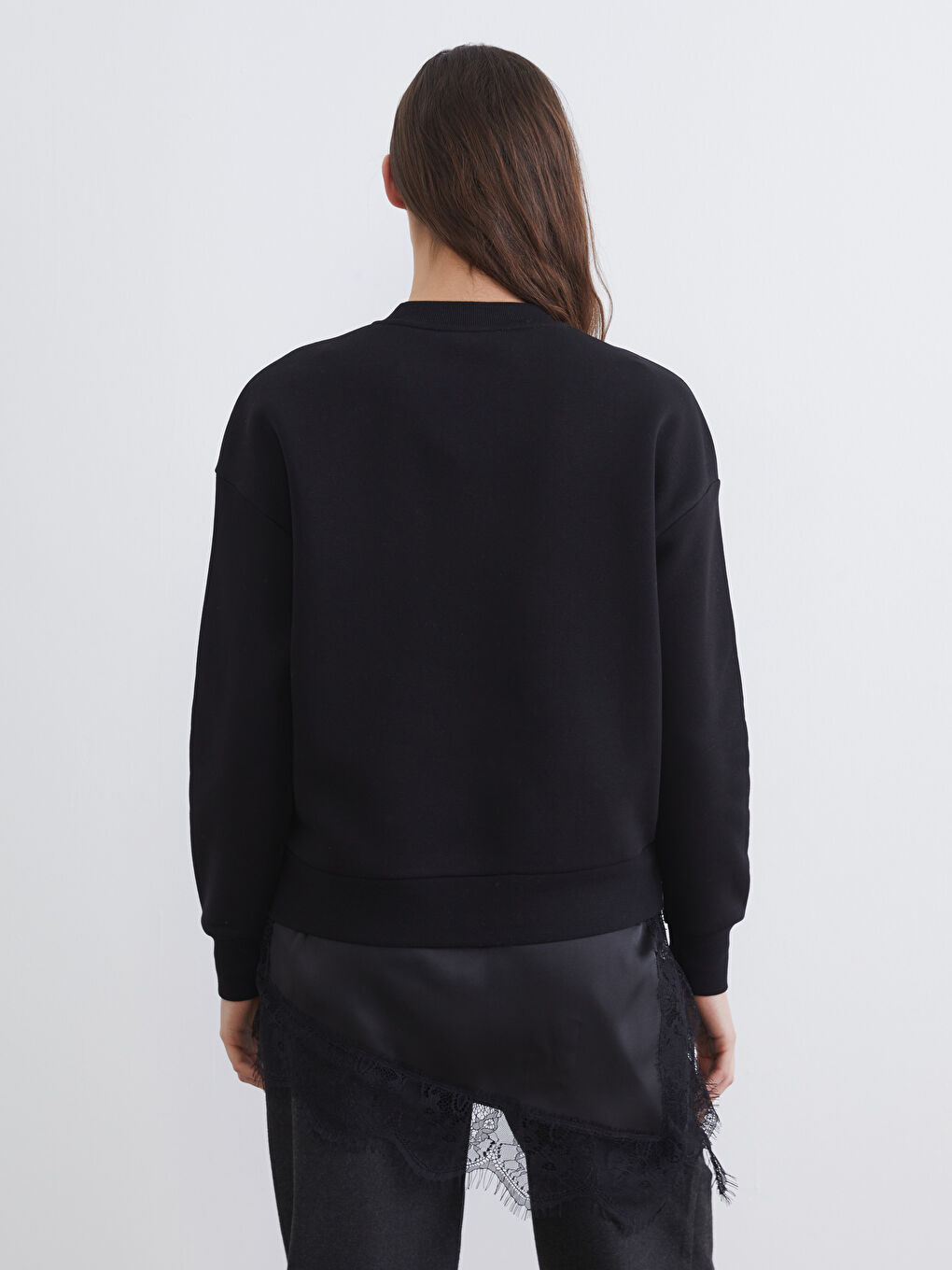 Siyah Dantel Detaylı Oversize Kadın Kalın Sweatshirt	-6