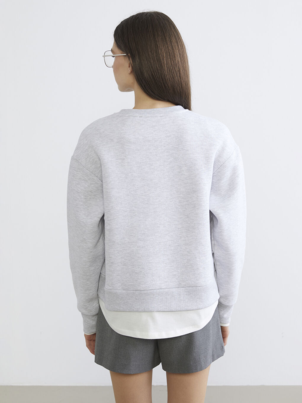 Gri Bisiklet Yaka Kadın Kalın Sweatshirt-3