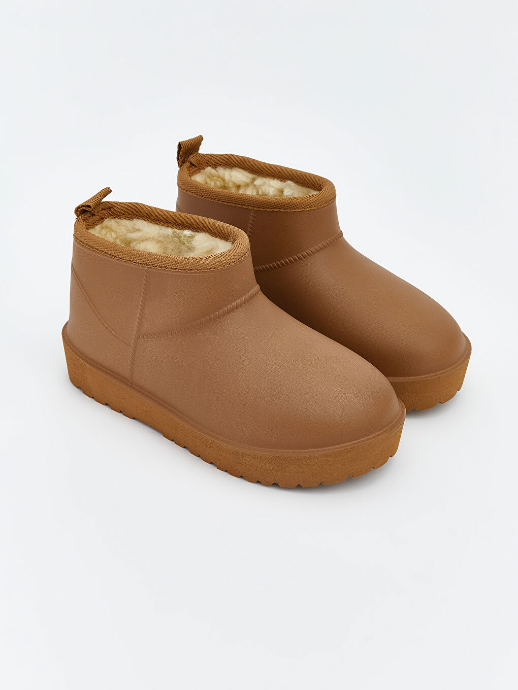 Bej Süet Görünümlü Kız Çocuk Bot