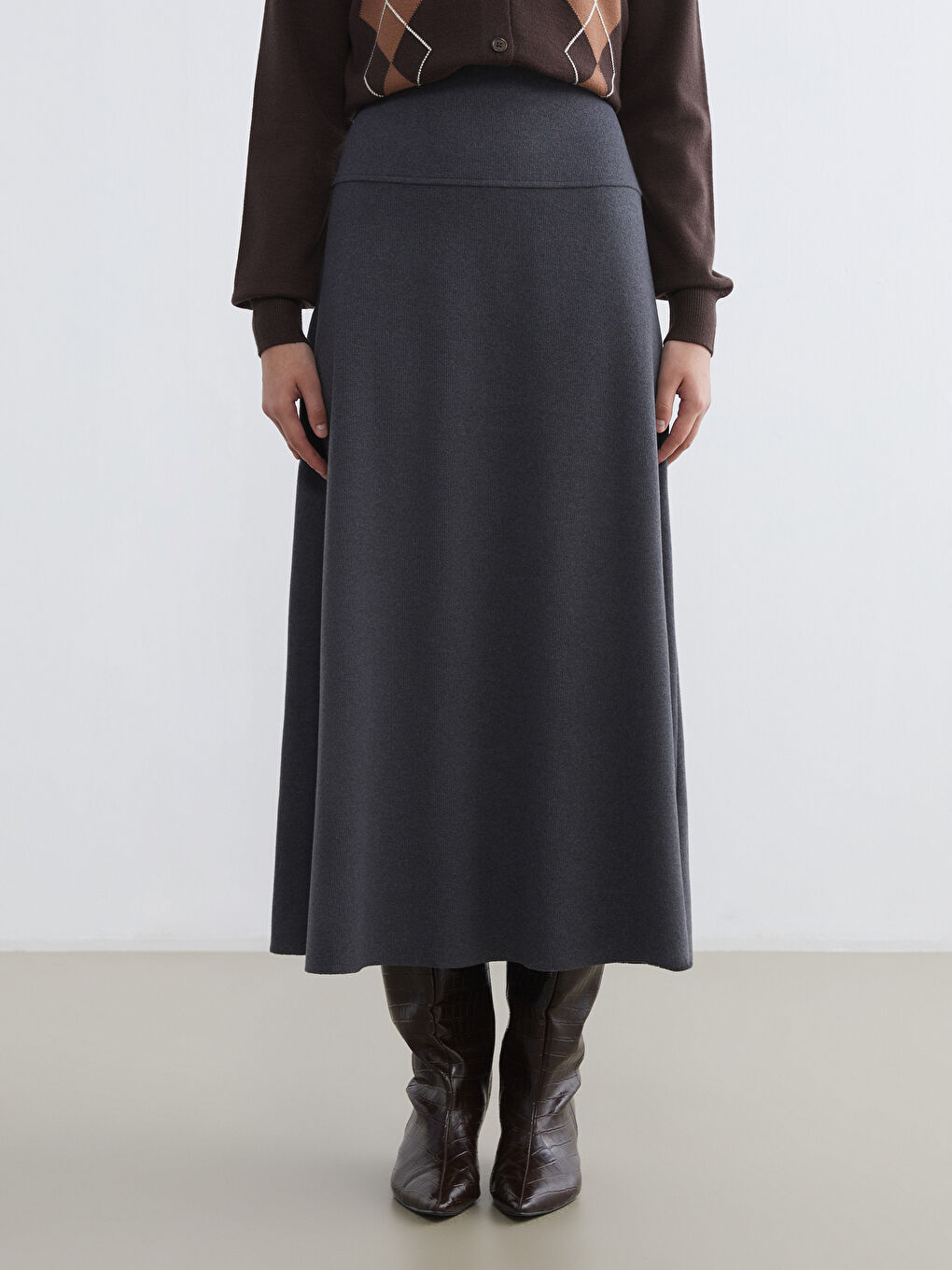 Antrasit Beli Lastikli Kloş Etek-1