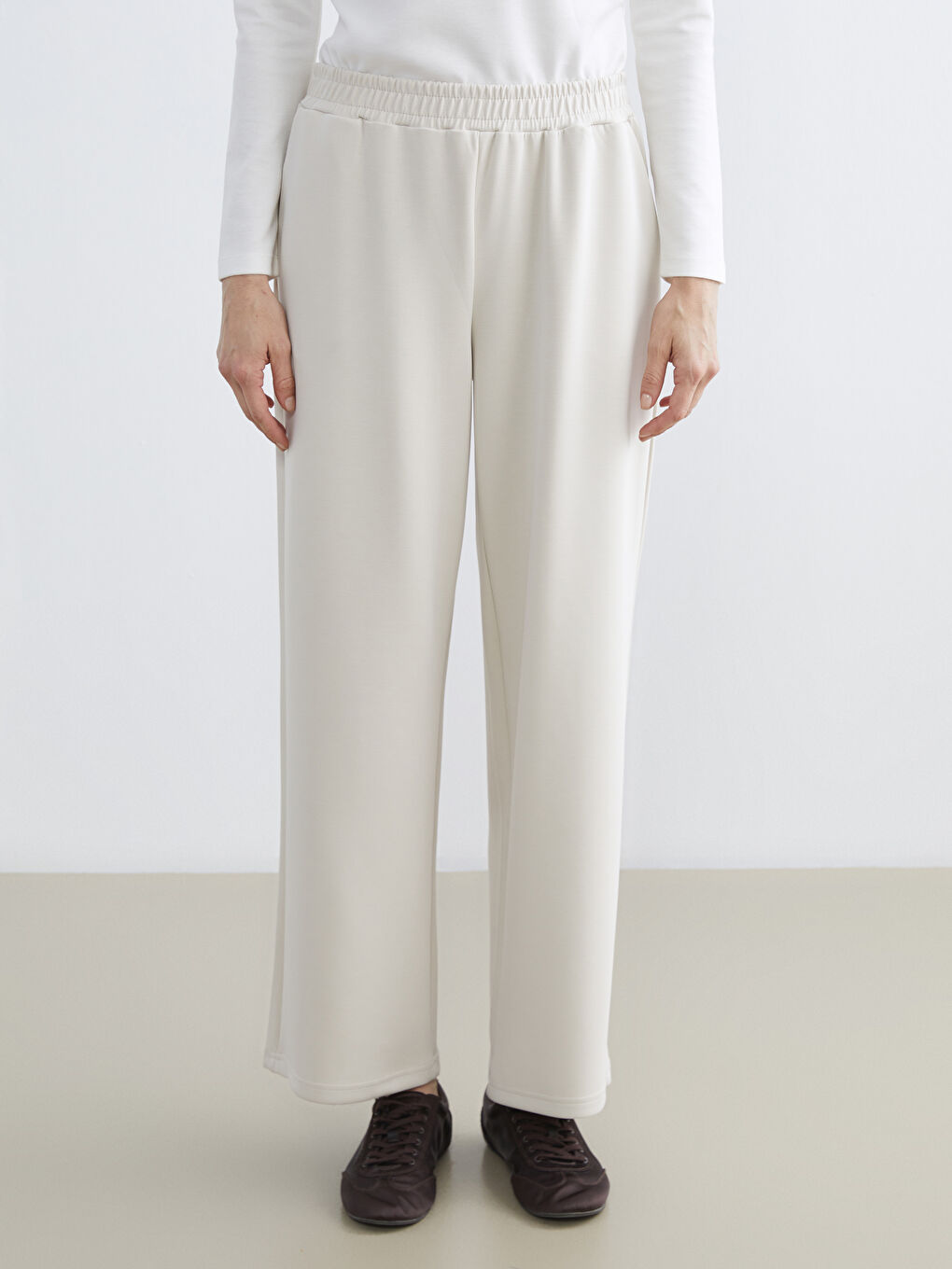 Bej Beli Lastikli Modal Karışımlı Kadın Eşofman Altı-1