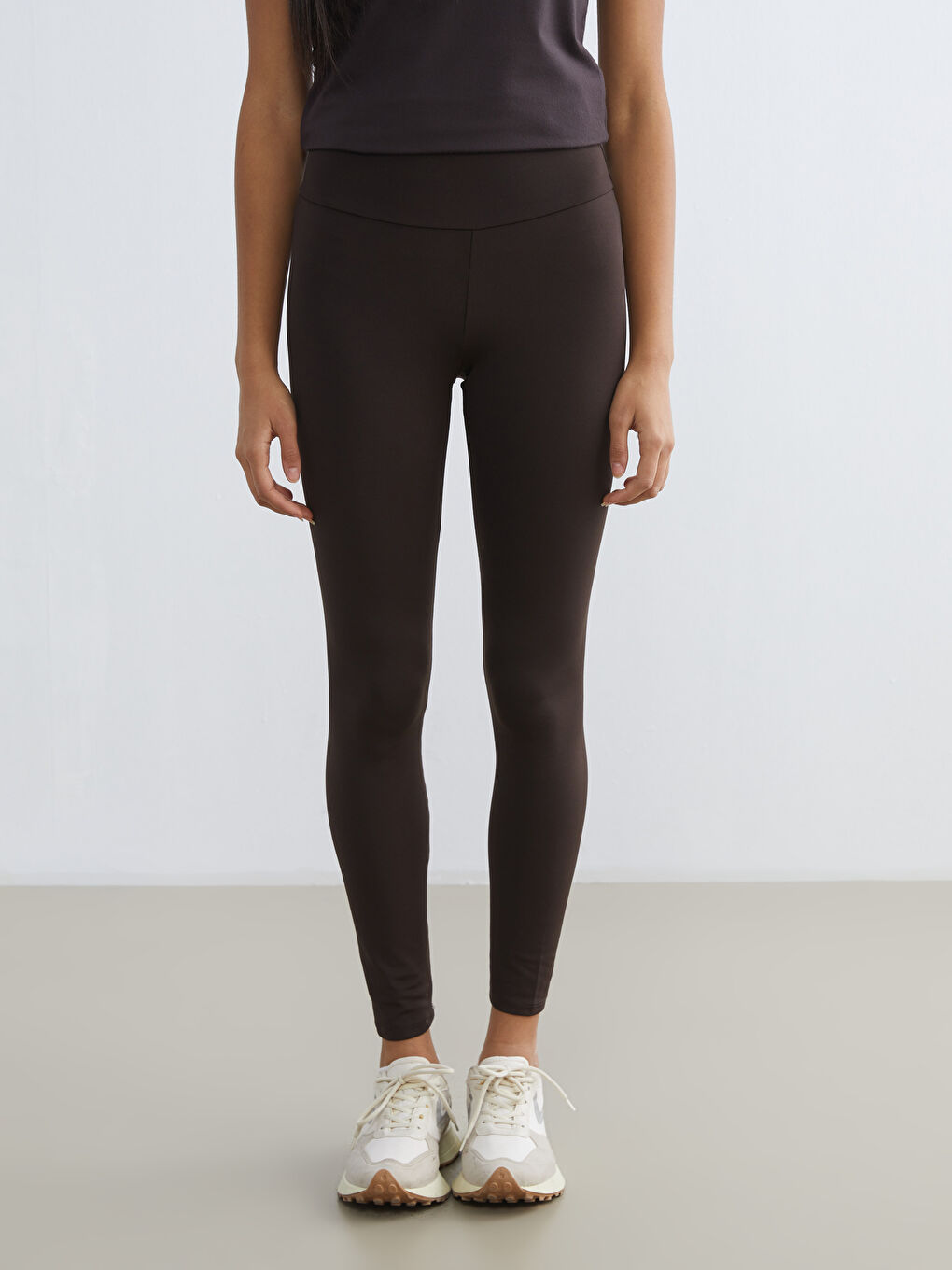 Женщины Коричневый Спортивные леггинсы-1