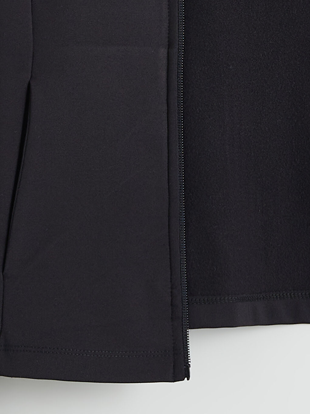 Siyah Dik Yaka Parmak Geçmeli Kadın Fermuarlı Sweatshirt-6