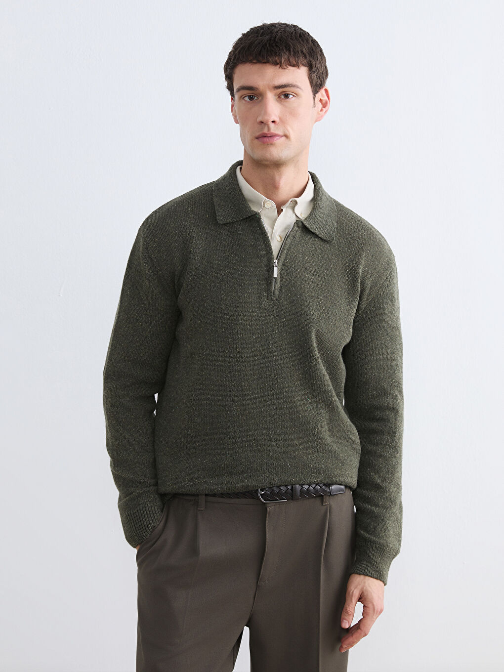 چاکەت خاكی پیاو