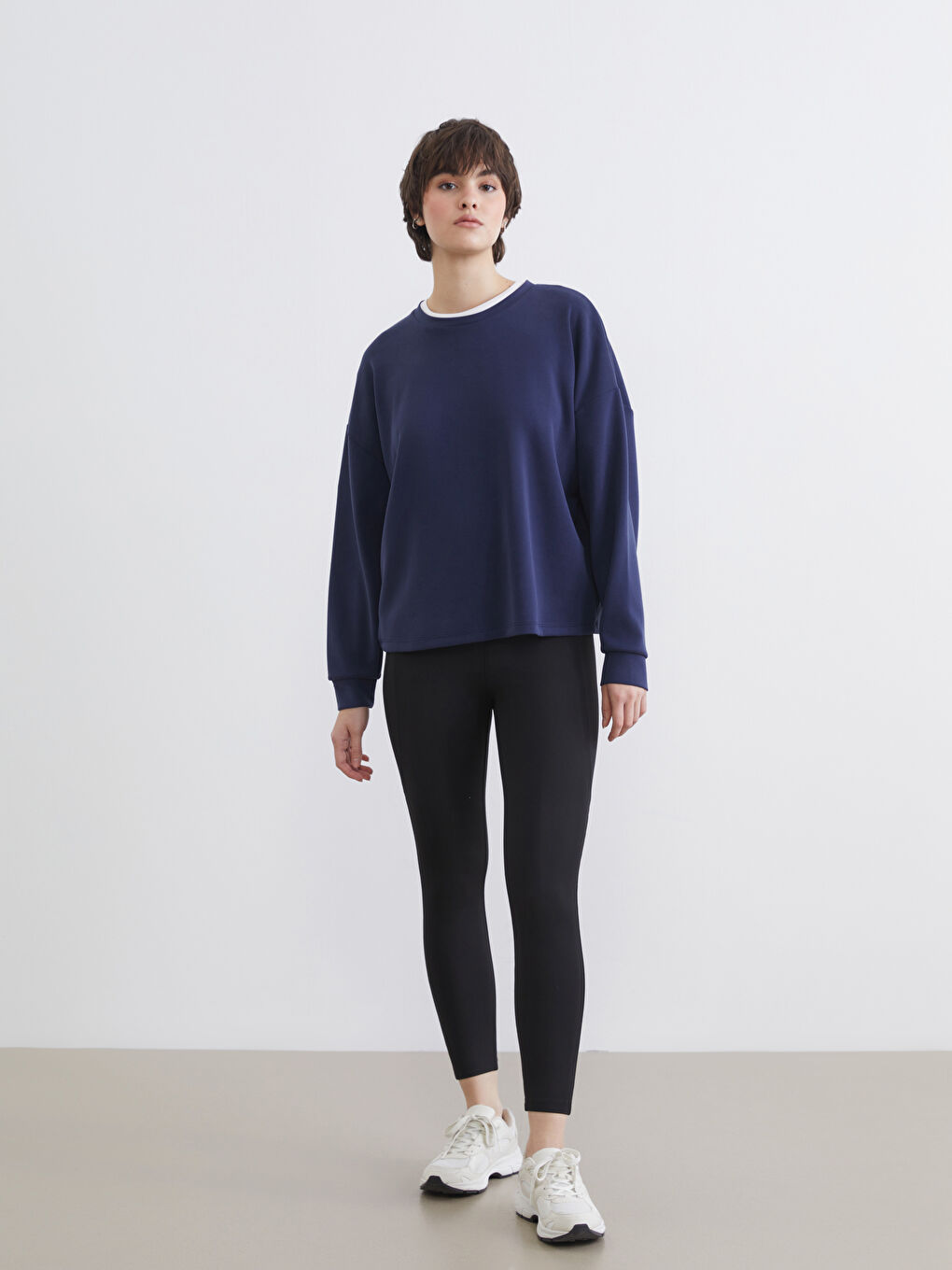 كنزة رياضية كحلي امرأة-1