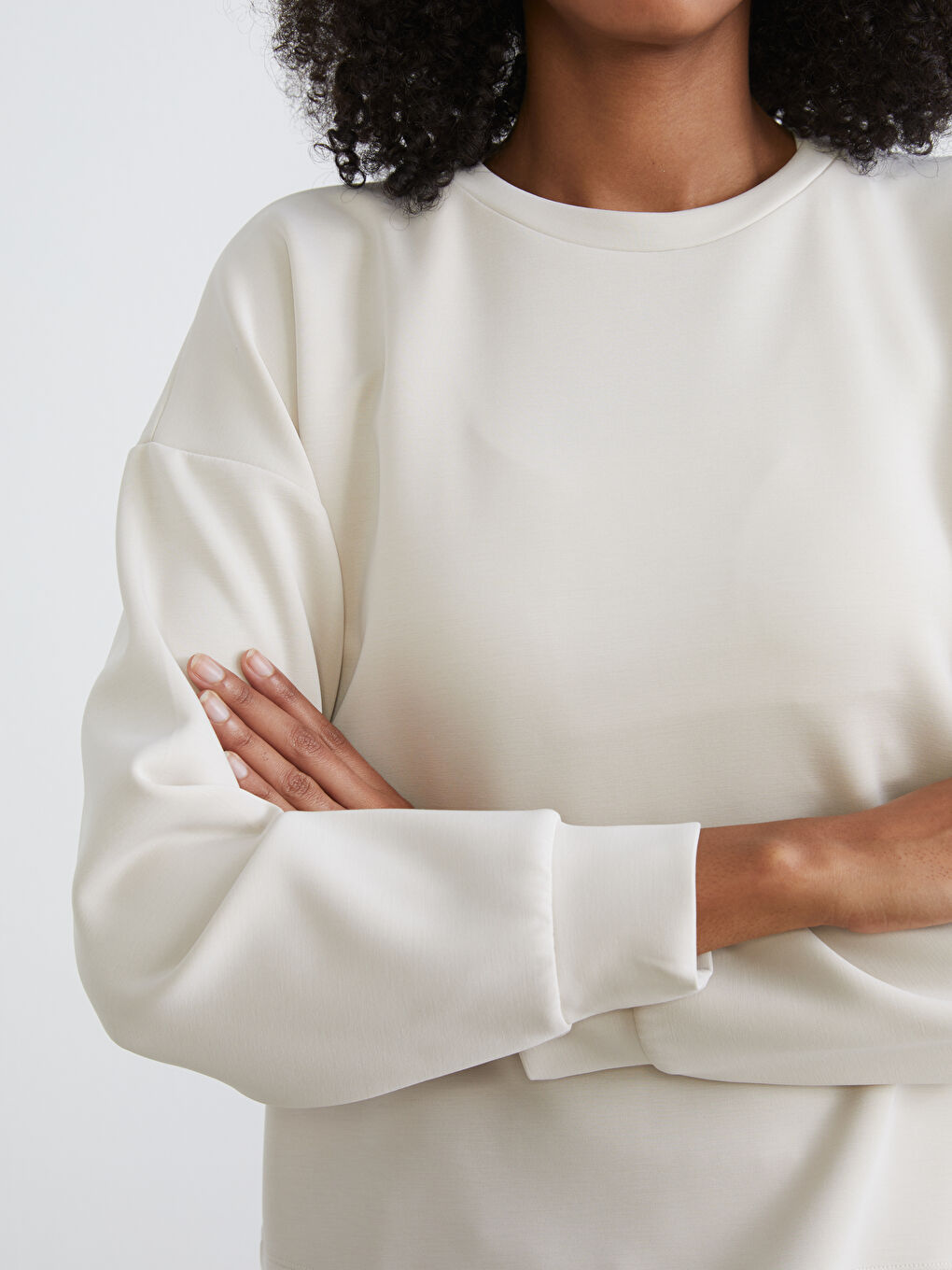 Bej Bisiklet Yaka Kadın Sweatshirt-2