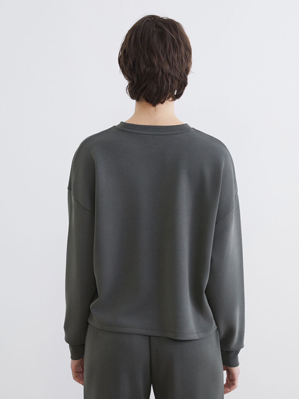 Haki Bisiklet Yaka Soft Touch Kadın Sweatshirt-3