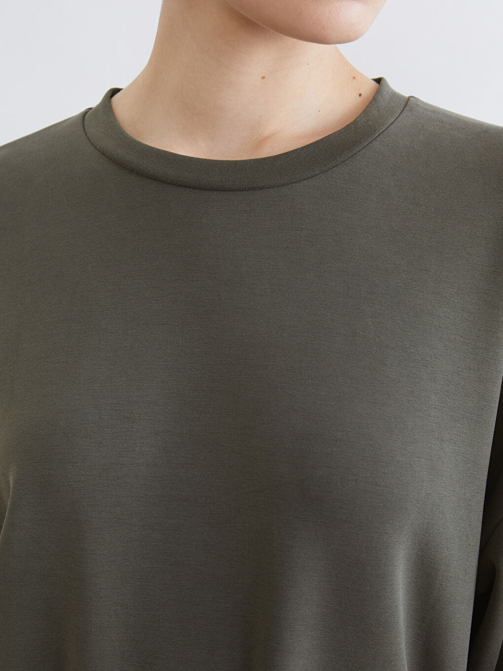 Haki Bisiklet Yaka Soft Touch Kadın Sweatshirt-2