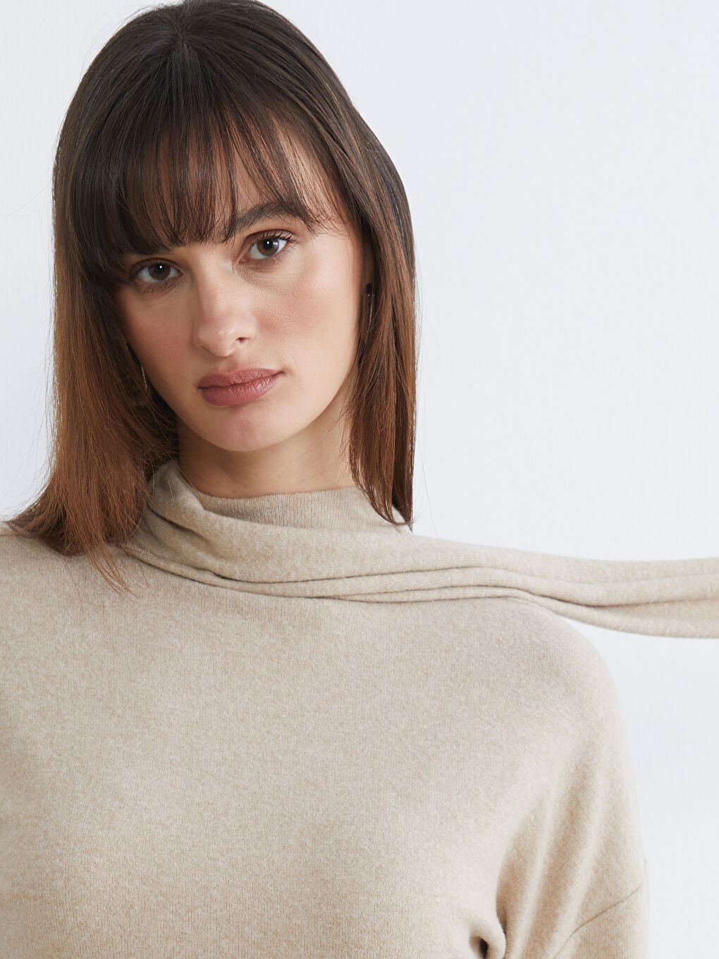 биік жағалы әйелдерге арналған футболка-2