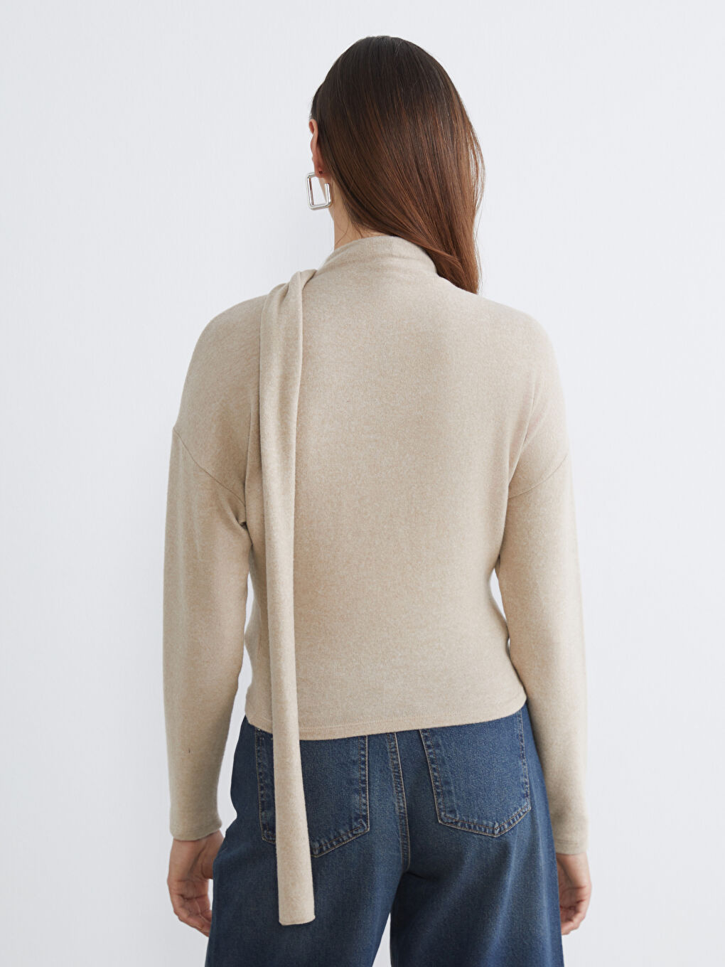 биік жағалы әйелдерге арналған футболка-3