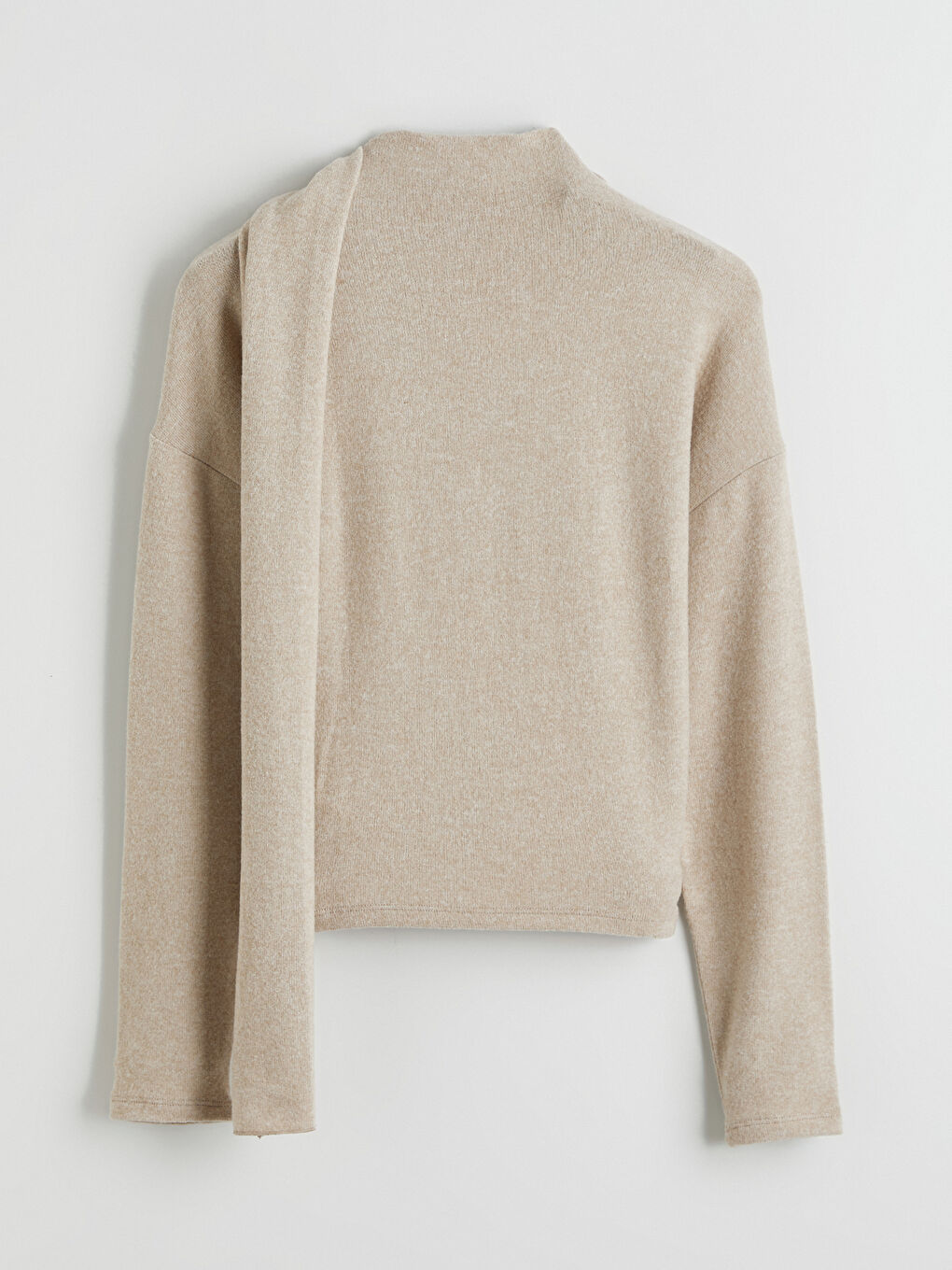 Bej Dik Yaka Kadın Tişört-2