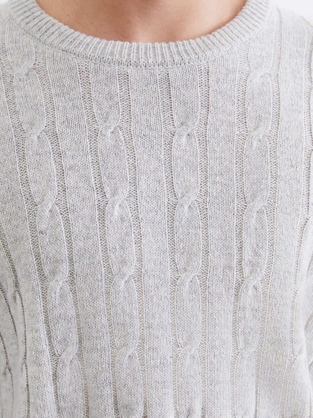 Cable-Knit Crewneck Sweater for Men-2