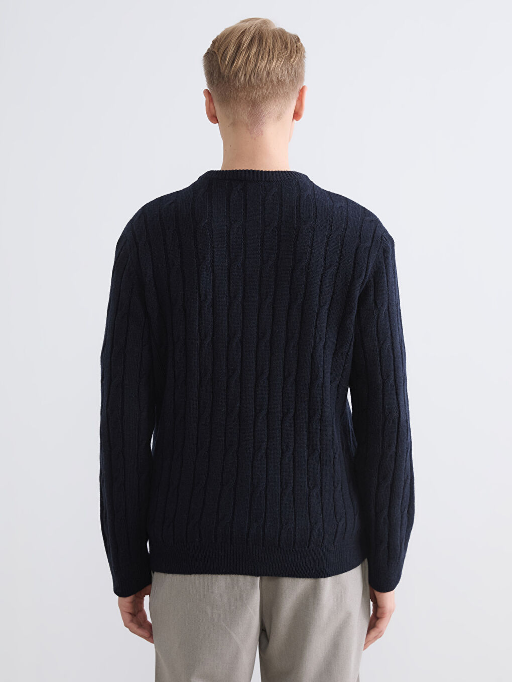 Man NAVY Sweater-3