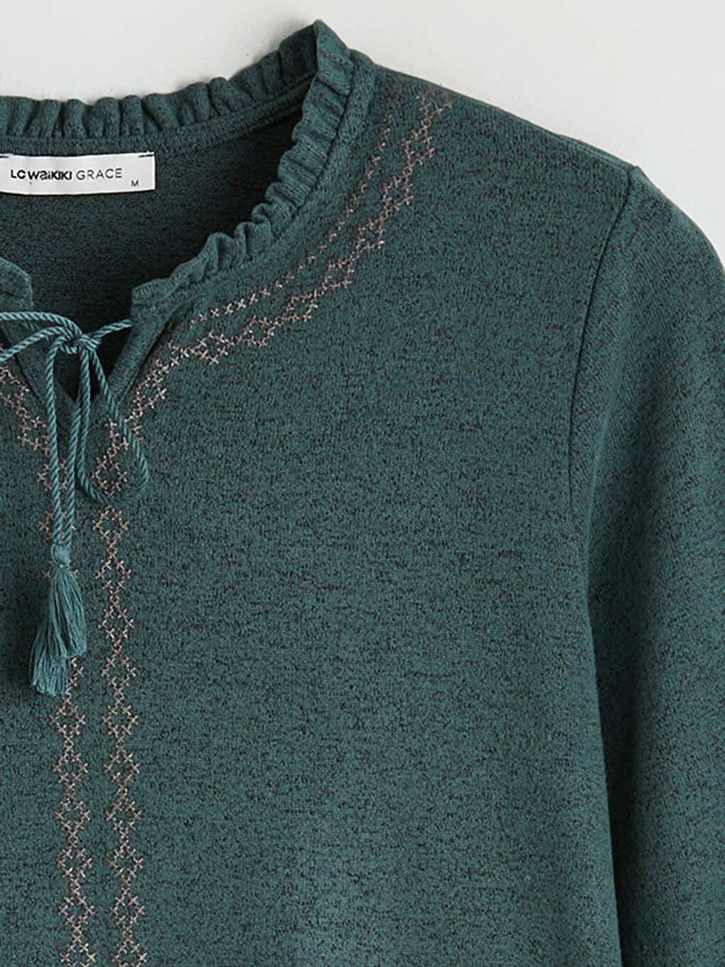 Yeşil Fırfırlı Bağlamalı Yaka Desenli Bluz-1