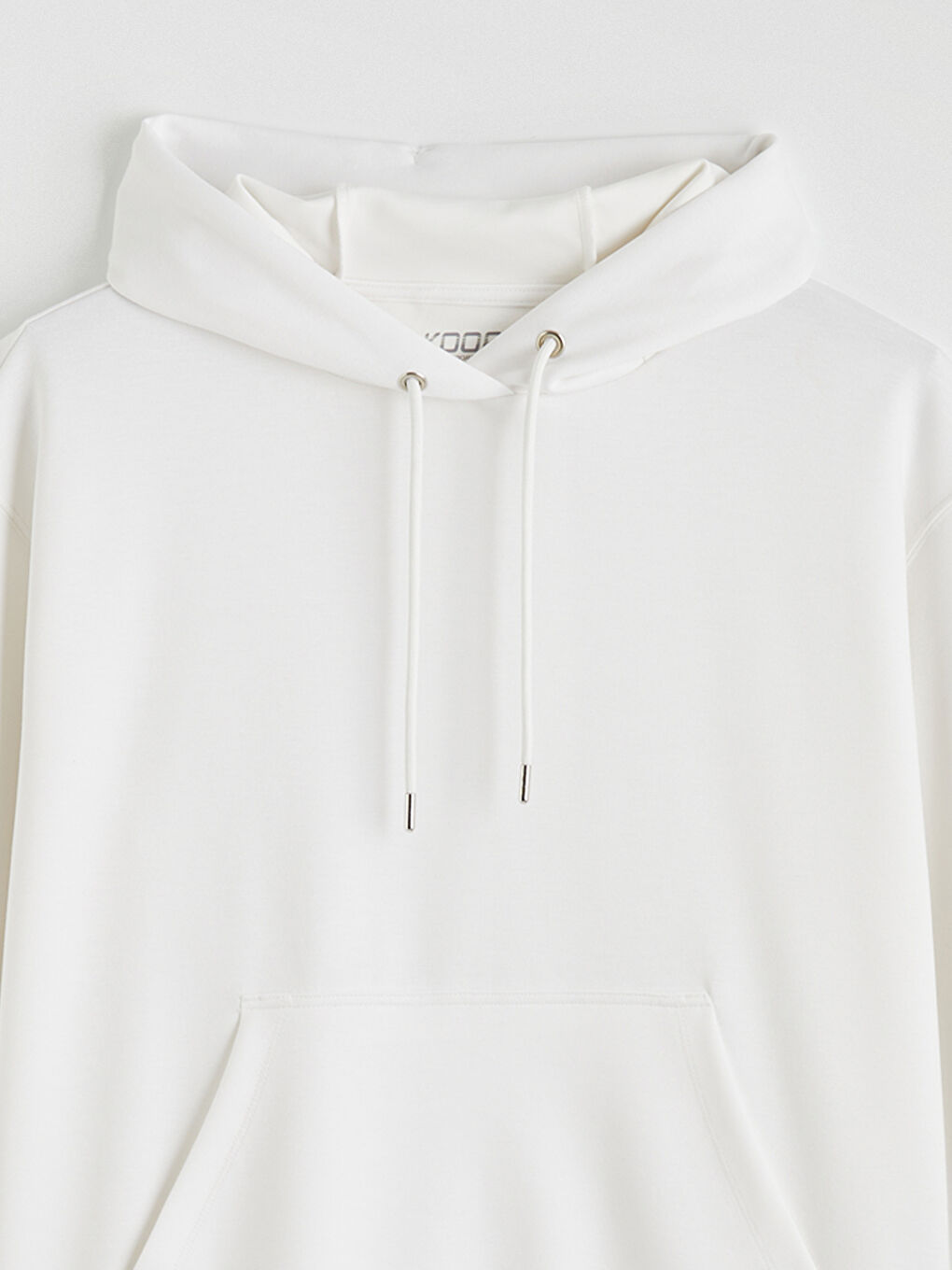 Beyaz Kanguru Cepli Kadın Hoodie-1