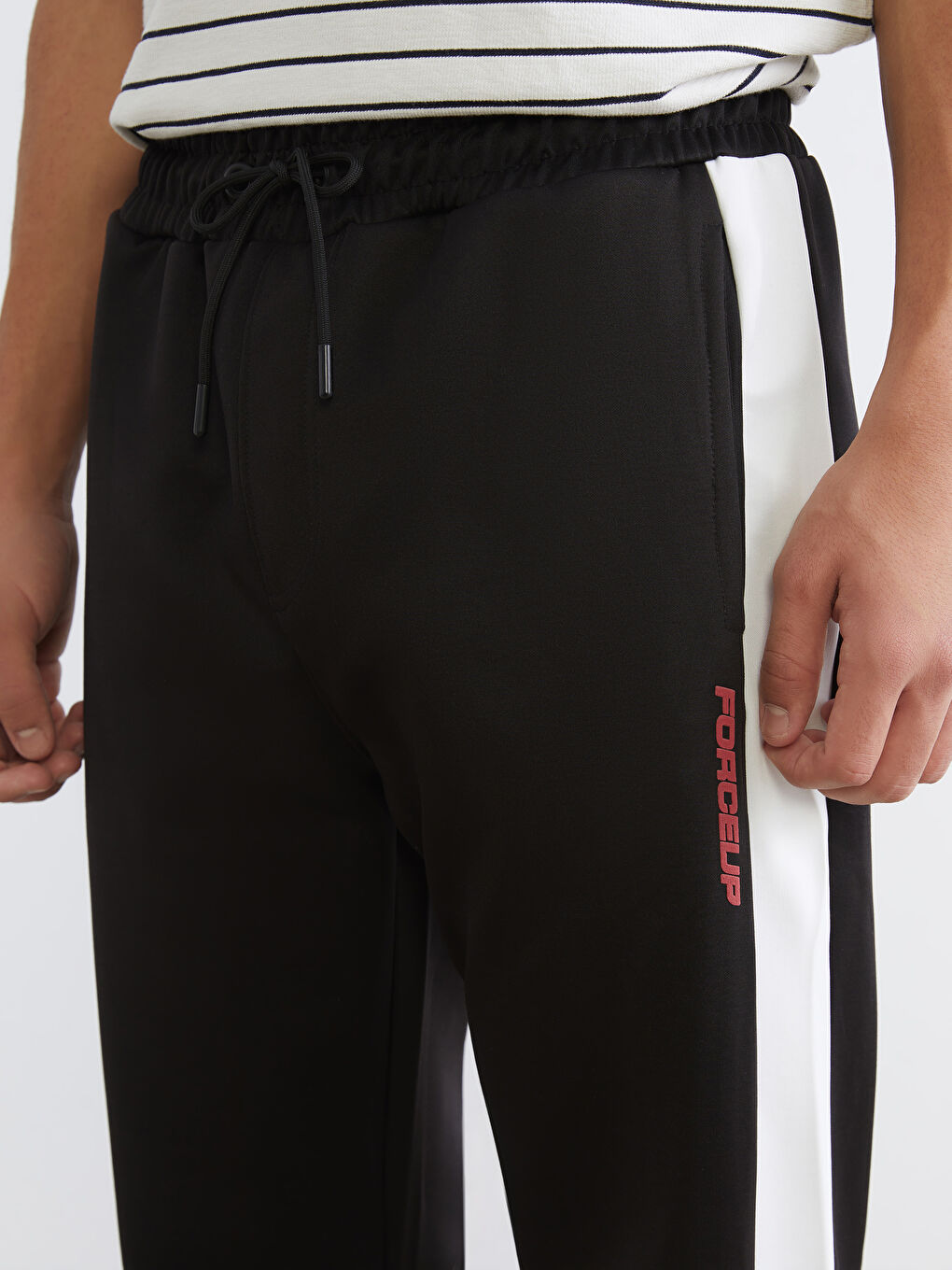 Elastic Waist Printed Men's Jogger Sweatpants-2