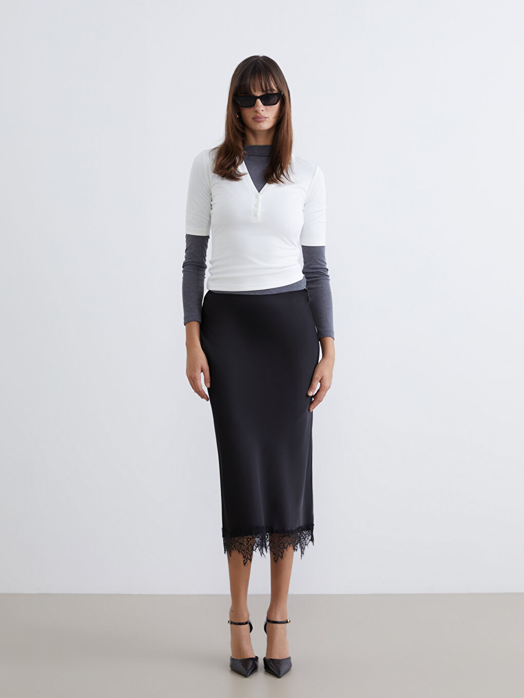 Elastic Waist A-Line Satin Skirt