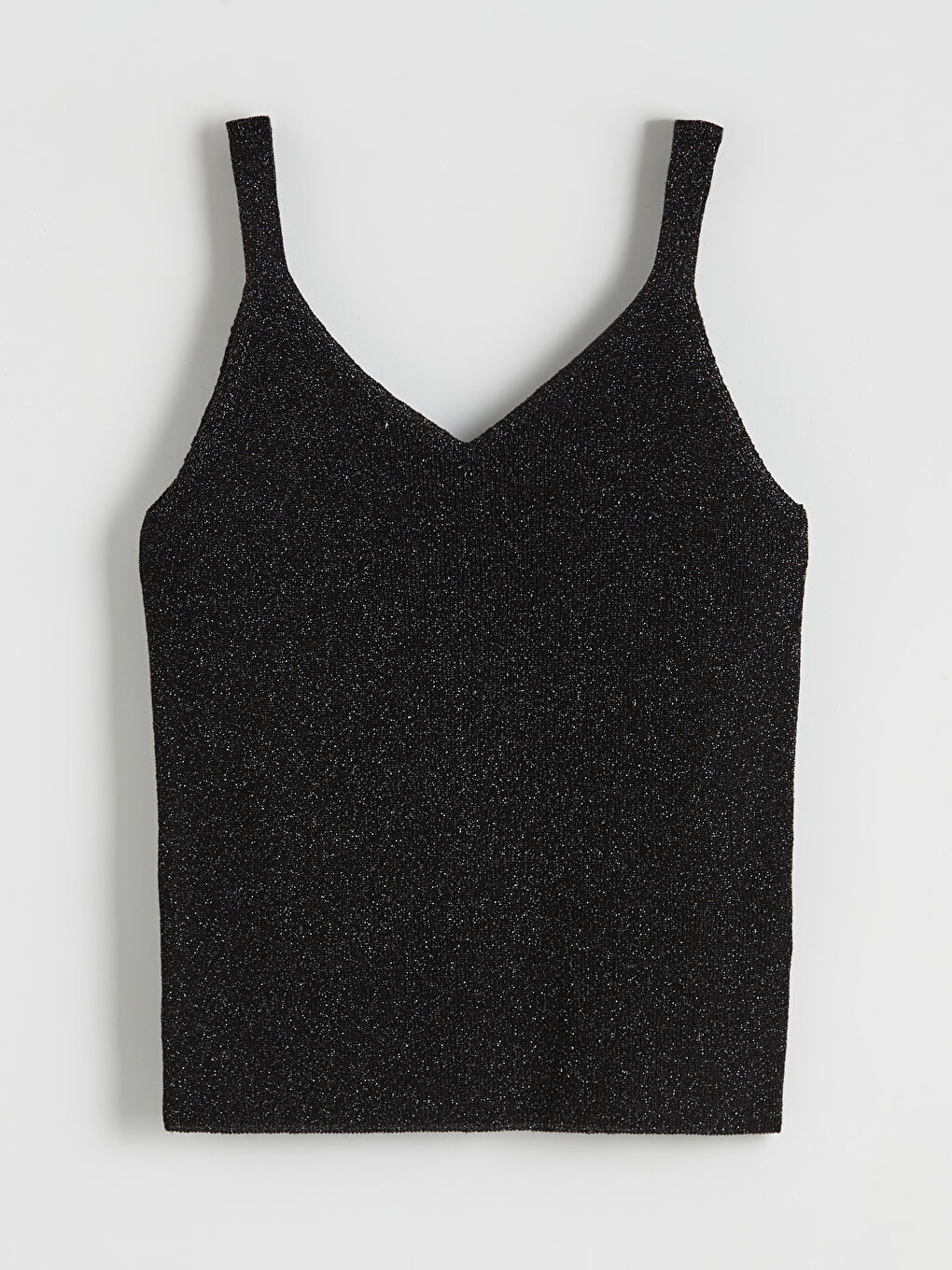 Siyah V Yaka Parlak Görünümlü Kadın Triko Atlet-4