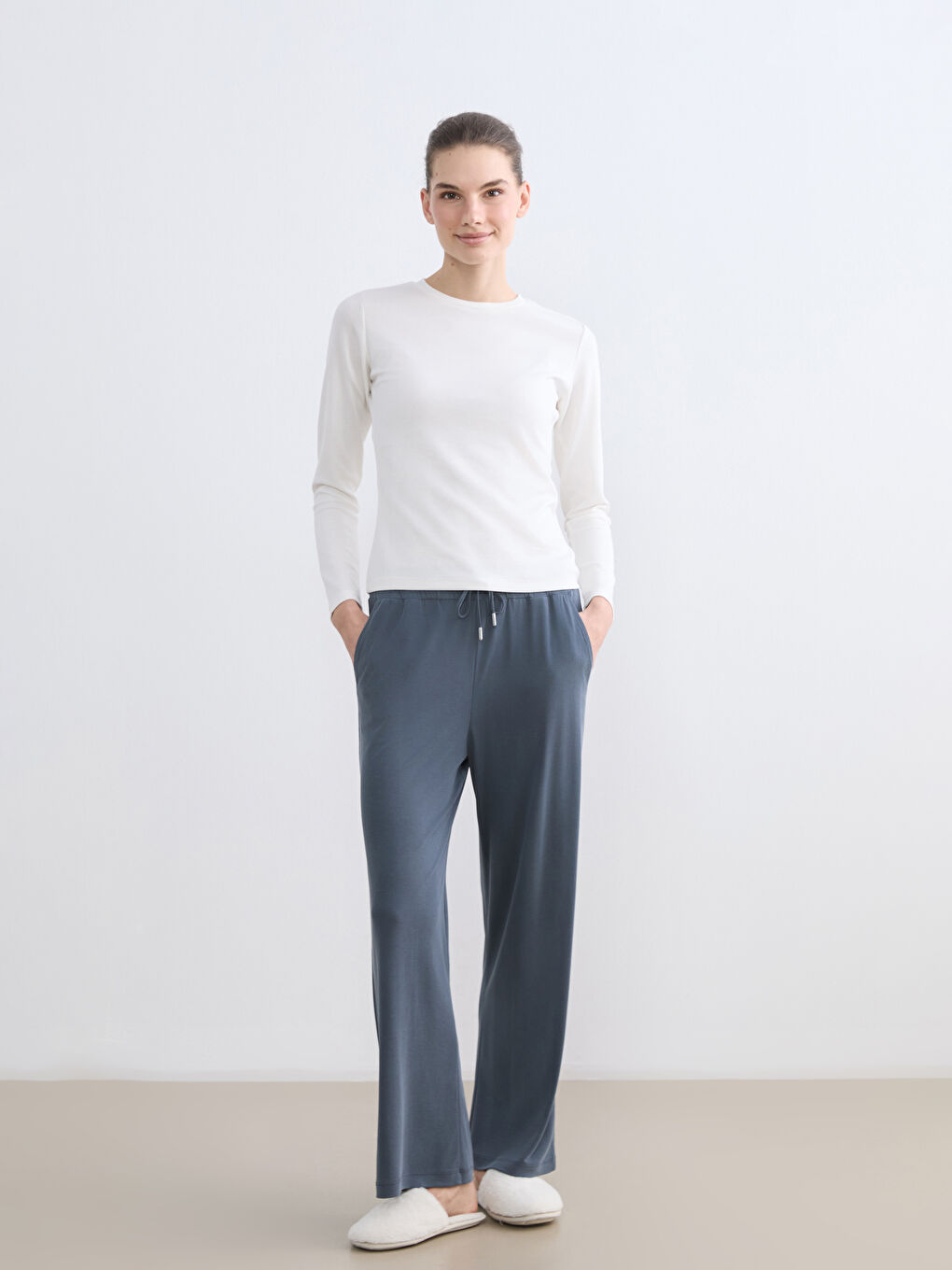 Elasticated Waist Women's Pyjama Bottoms