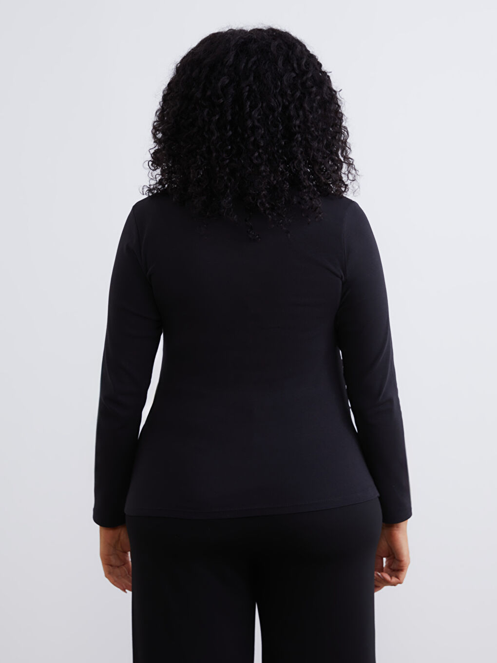 Siyah Büyük Beden Bisiklet Yaka Büzgülü Bluz-3