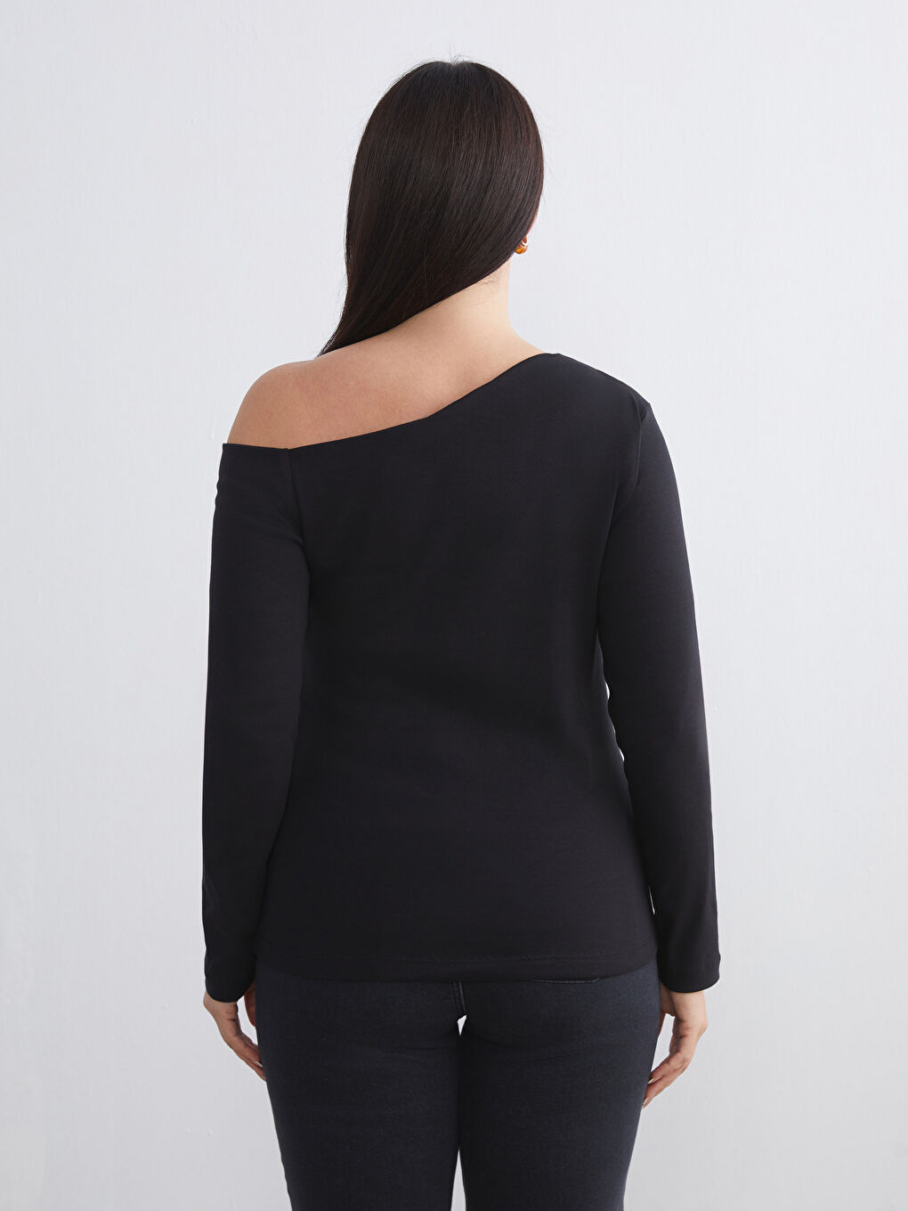Siyah Kayık Yaka Bluz-3