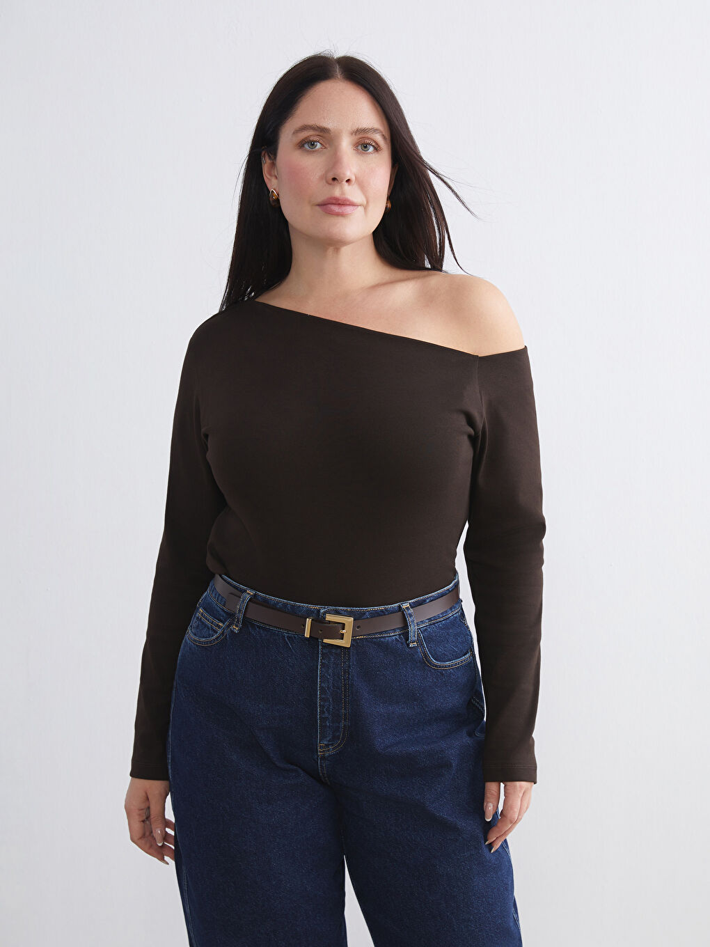 Kahverengi Kayık Yaka Bluz