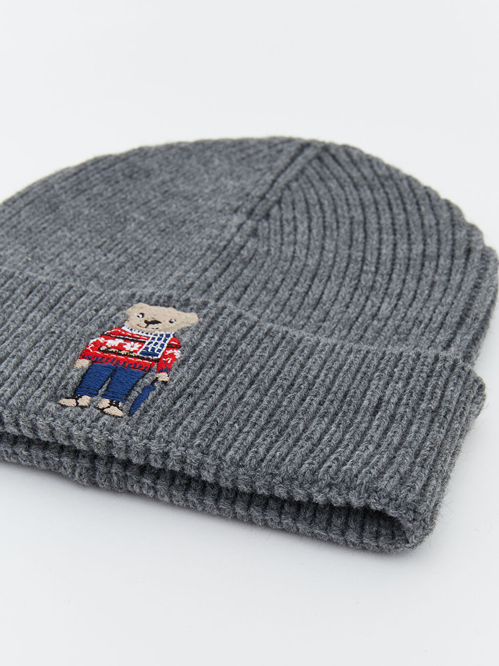 მამაკაცები რუხი ბინი-2