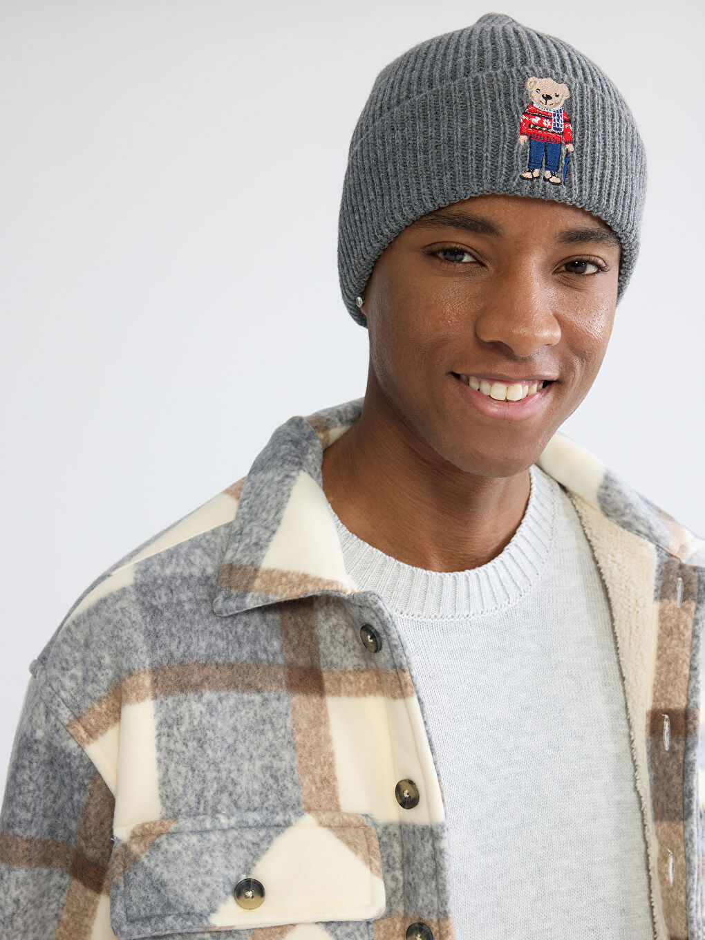 Gri Ayı Teddy Nakışlı Erkek Triko Bere