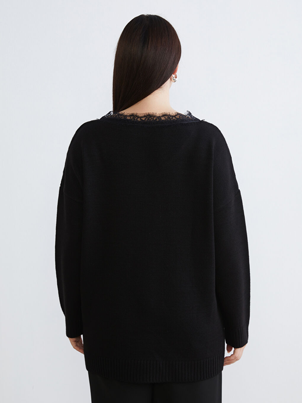 Siyah Büyük Beden Dantel Detaylı Kadın Triko Kazak-7