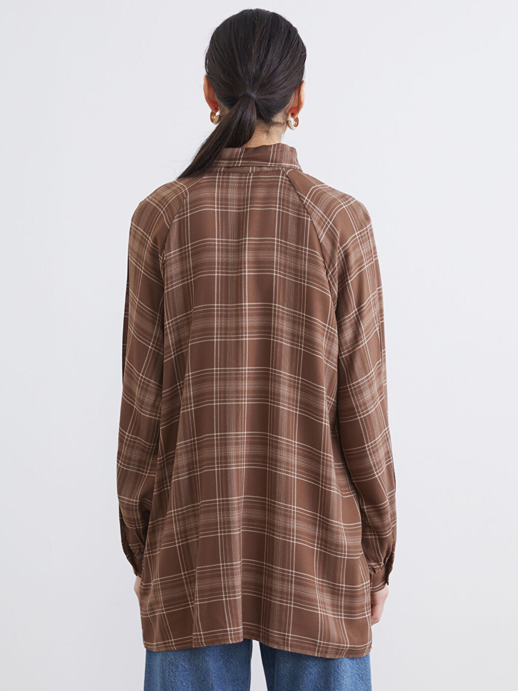 Kahverengi Fular Yaka Ekose Kadın Gömlek Tunik-3