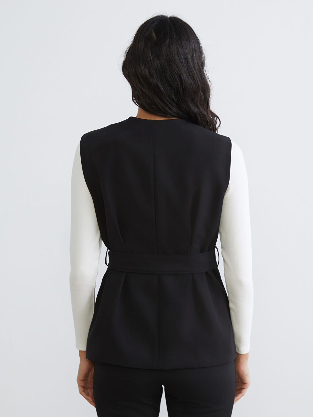 عەزی کەمەر ڕه‌ش ژن-3