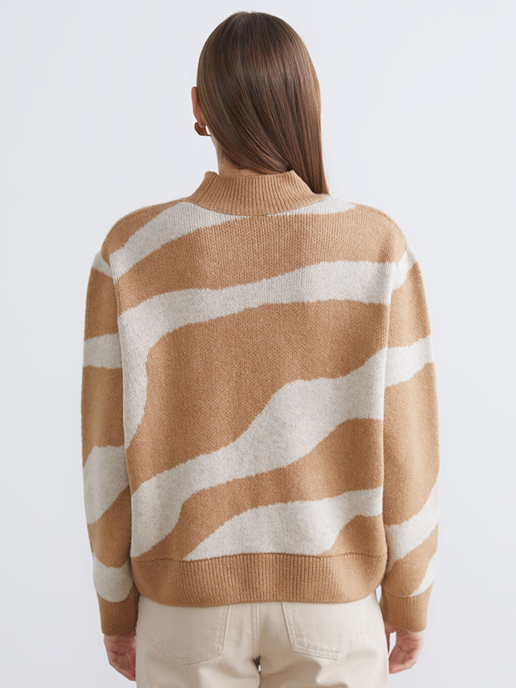 Bej Yarım Balıkçı Yaka Desenli Kadın Triko Kazak-3