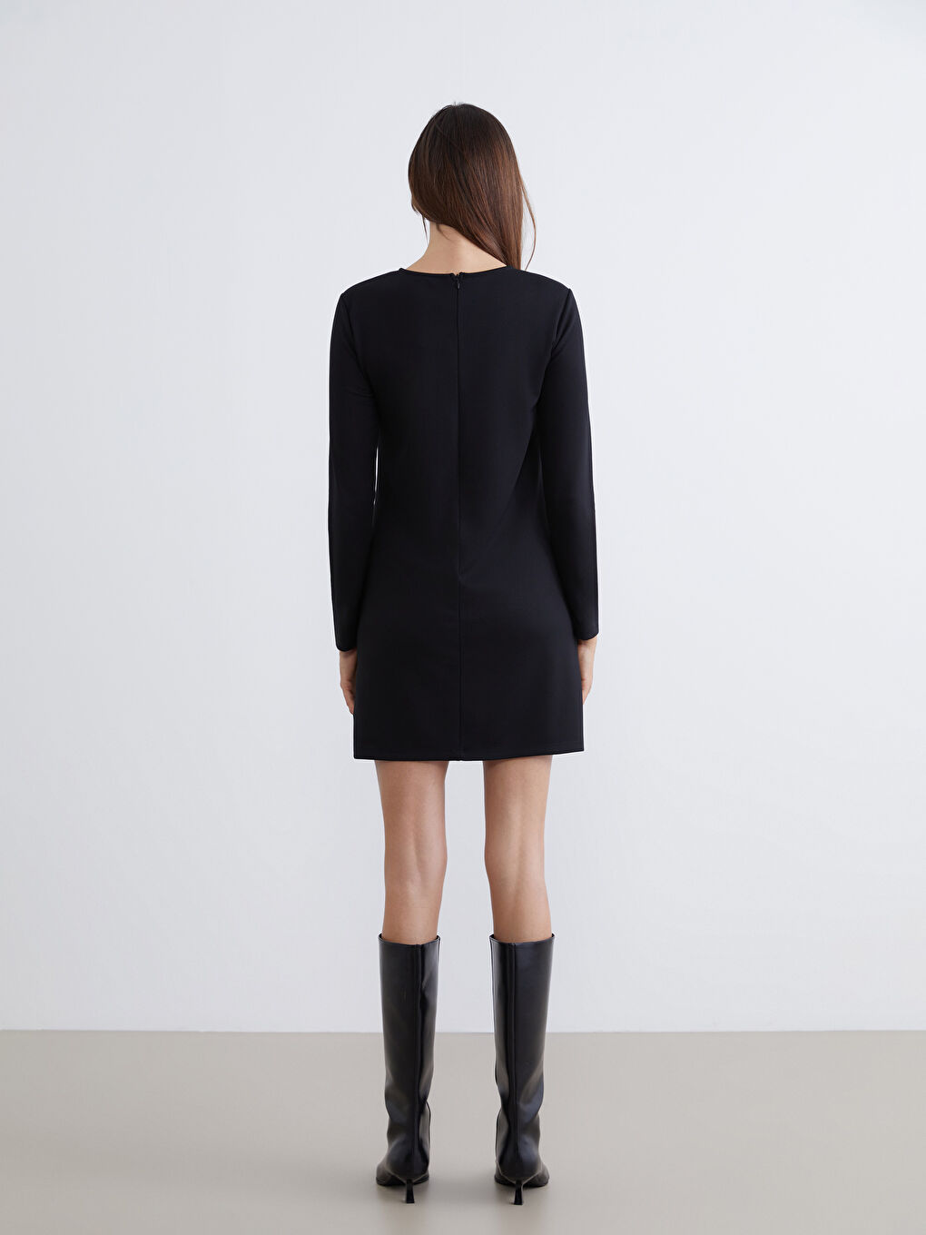 فستان ميني بكول مدور-3