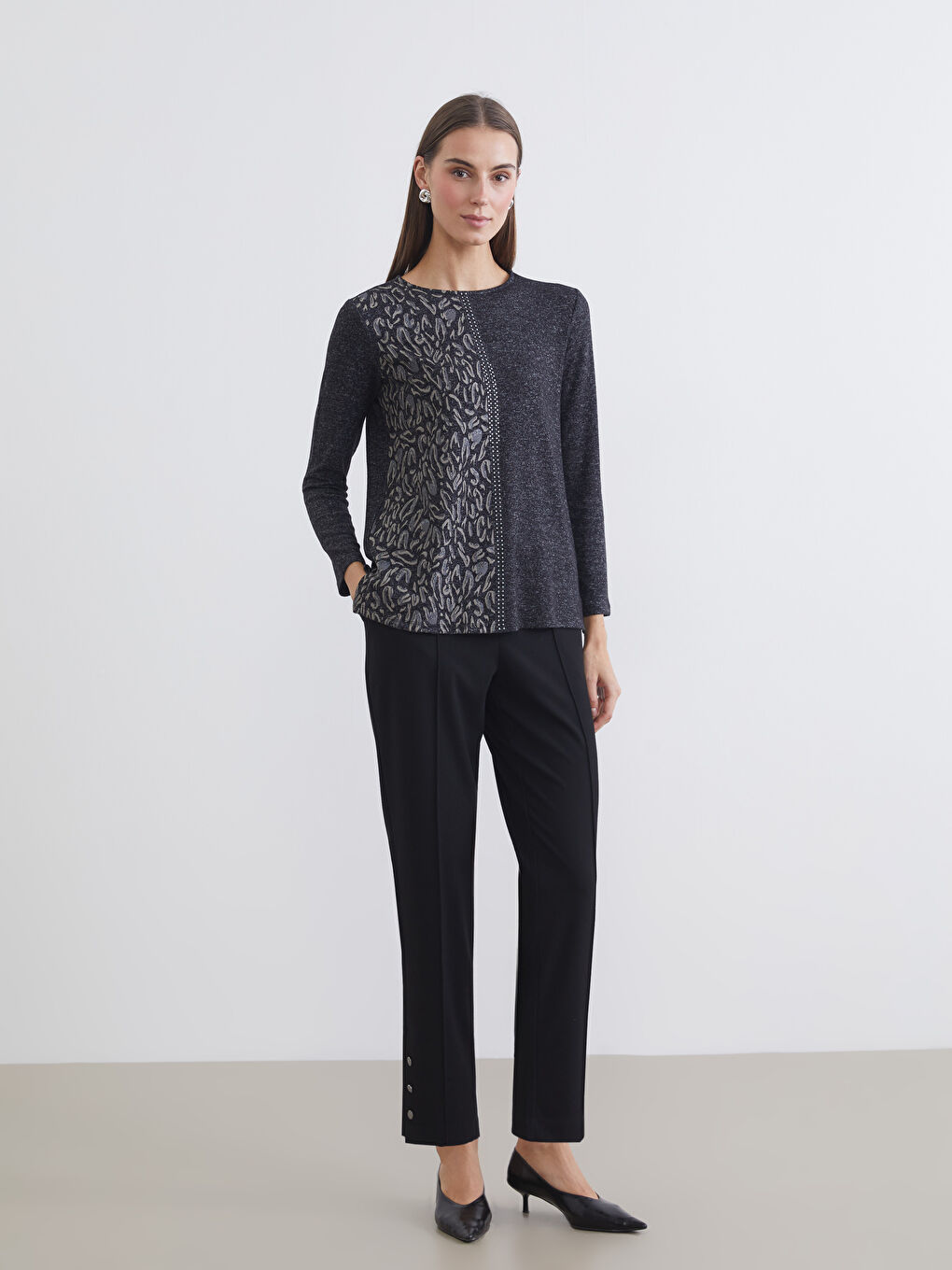Siyah Bisiklet Yaka Desenli Bluz-1