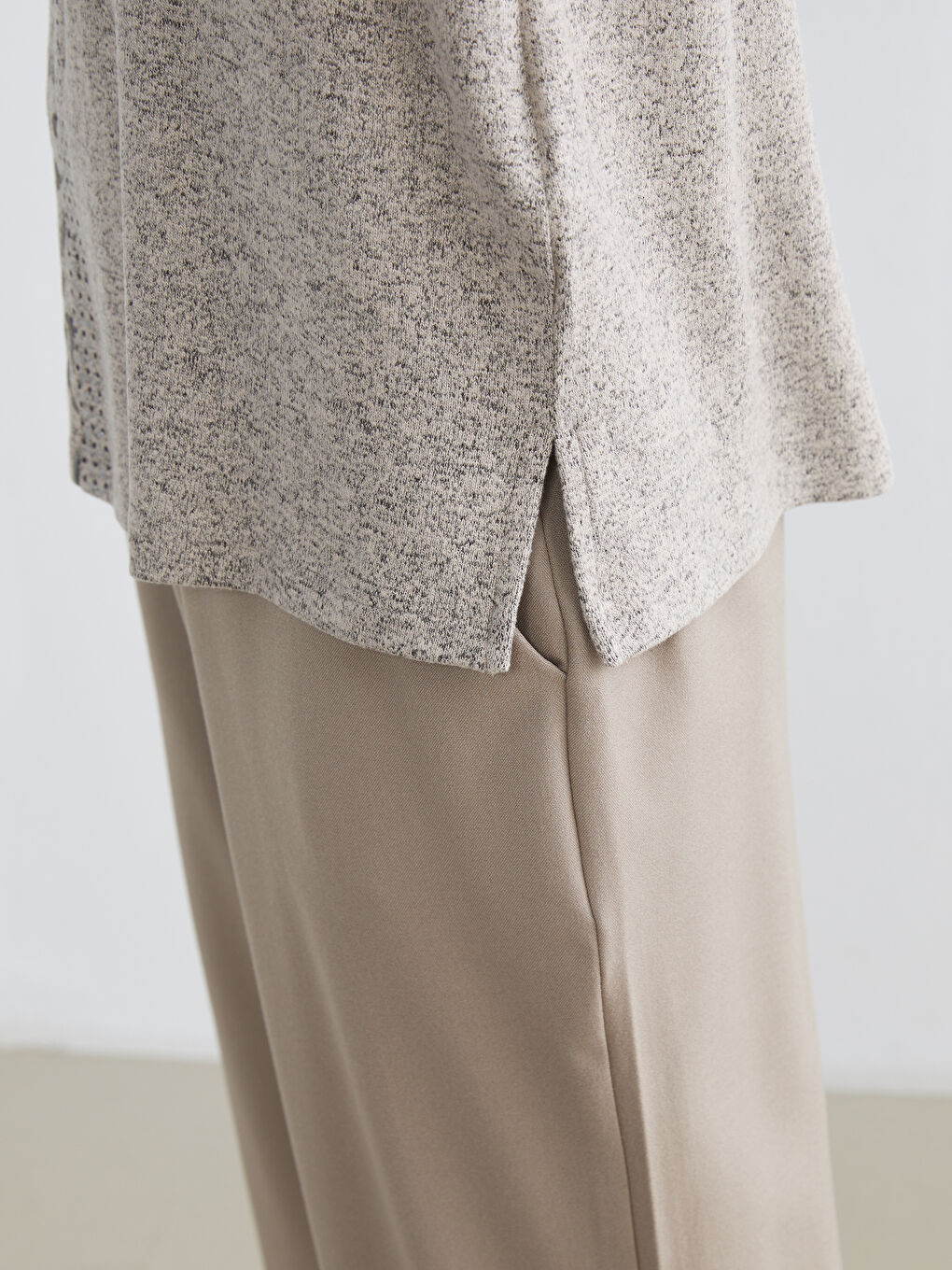 Crew Neck Patterned Blouse-3