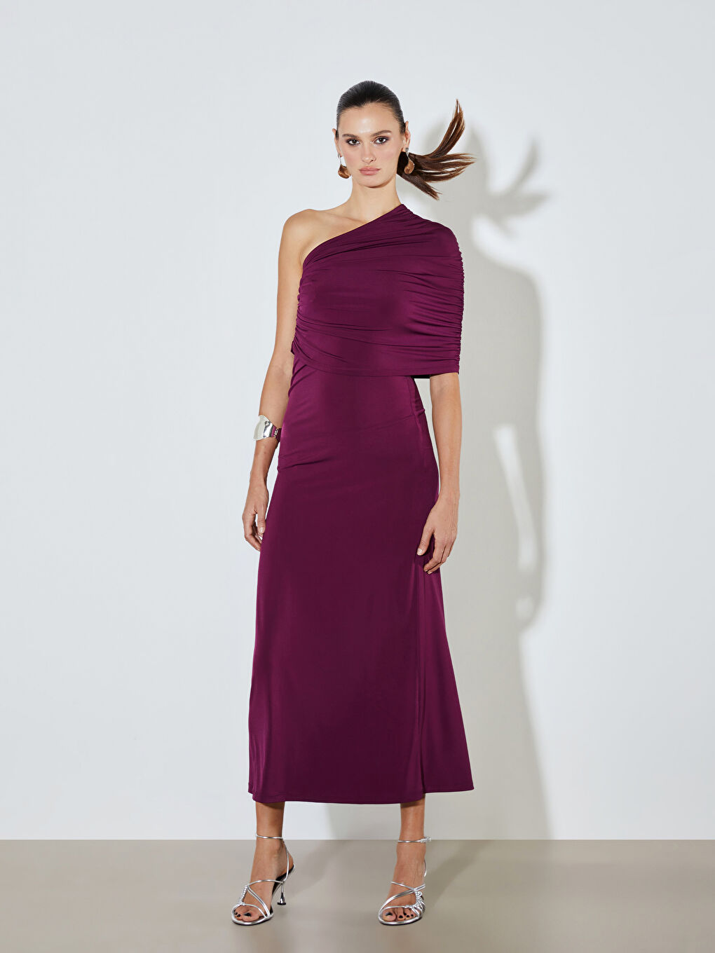 Mürdüm Tek Omuz Büzgülü Elbise