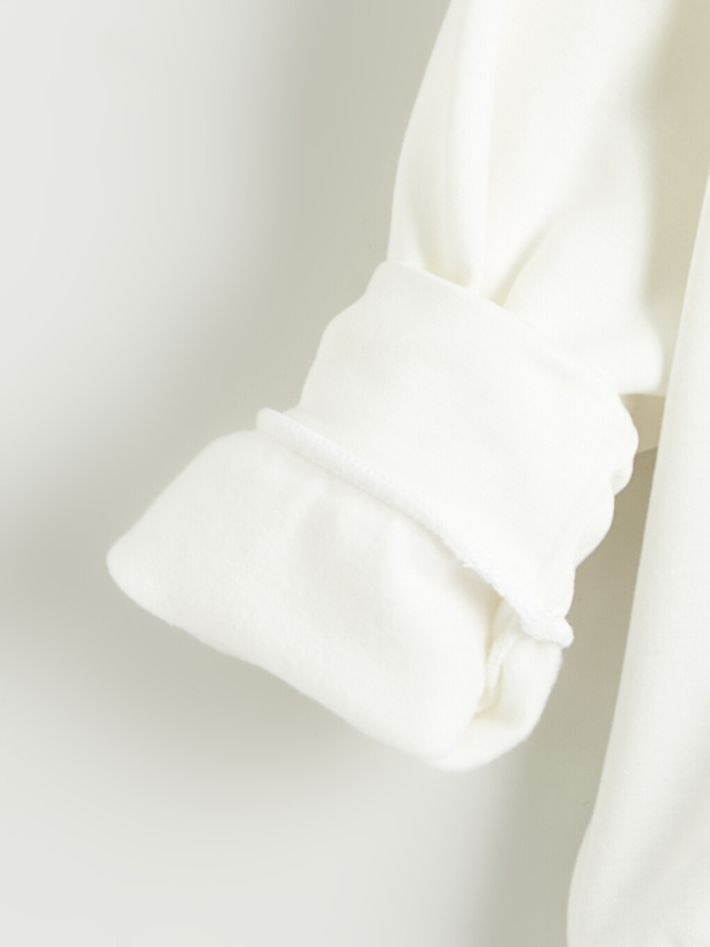 Beyaz Stitch Baskılı Kız Çocuk Soft Touch Sweatshirt-3