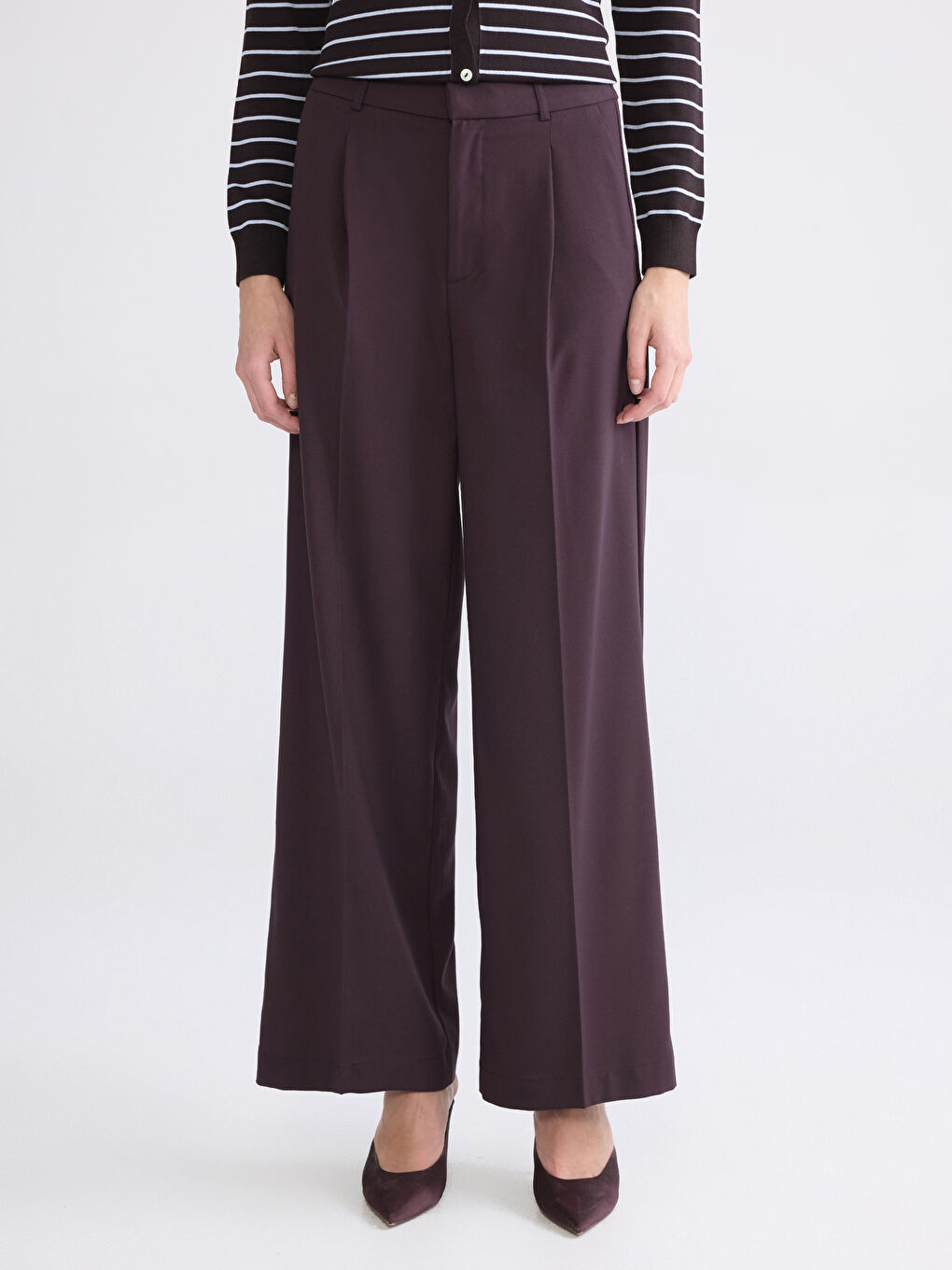 Bordo Loose Fit Geniş Paça Kadın Pileli Pantolon-1