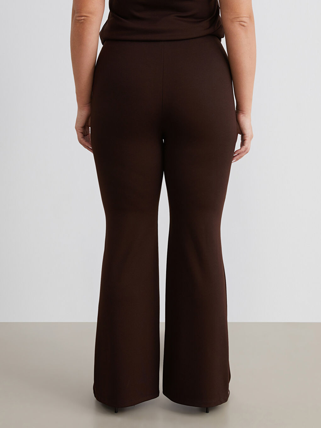 Kahverengi Büyük Beden İspanyol Paça Kadın Pantolon-3