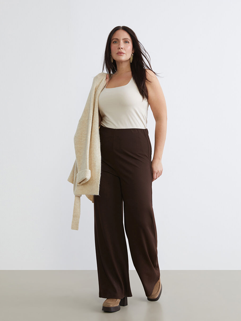 Kahverengi Büyük Beden Beli Lastikli Kadın Pantolon