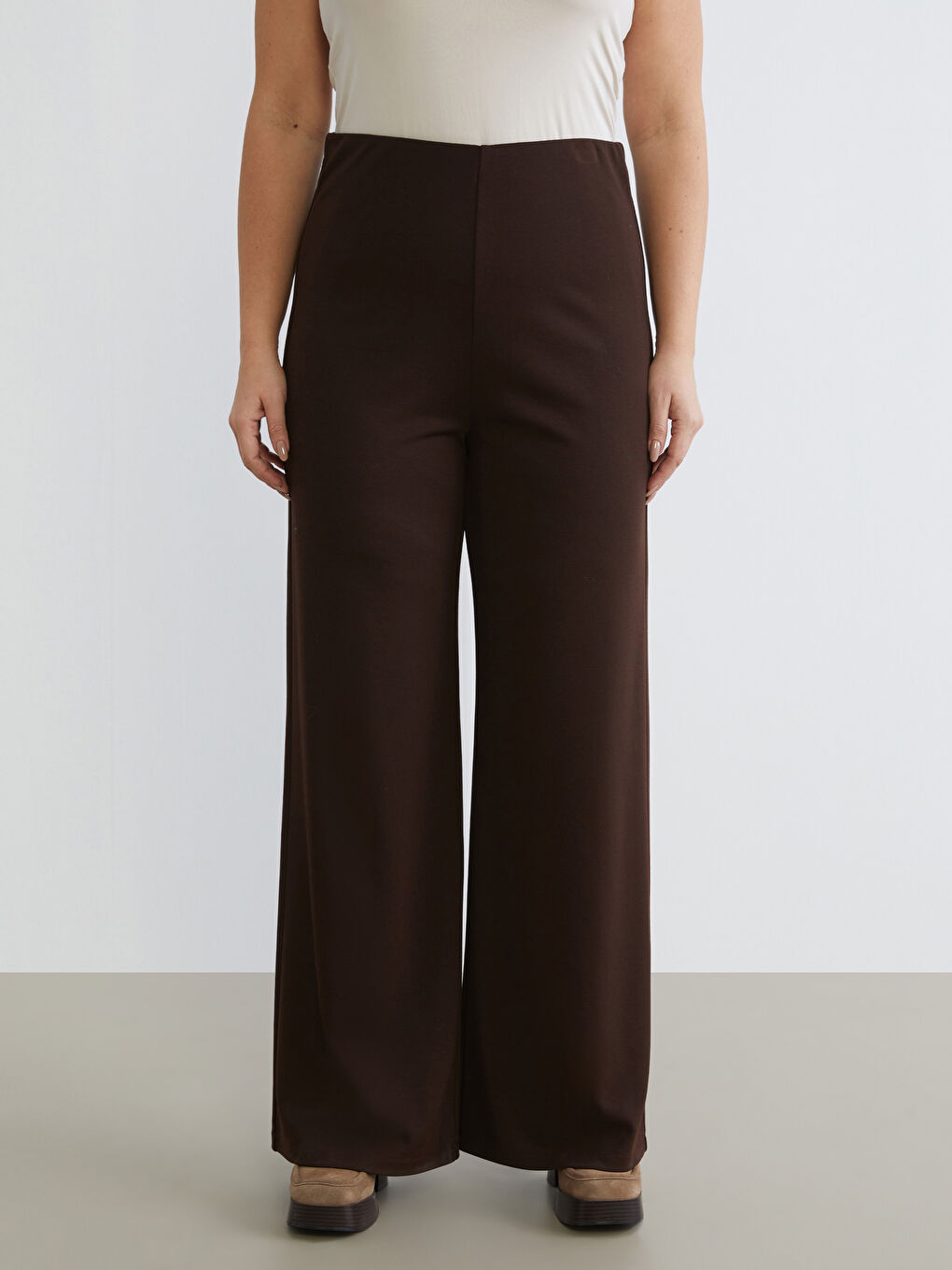 Kahverengi Büyük Beden Beli Lastikli Kadın Pantolon-1