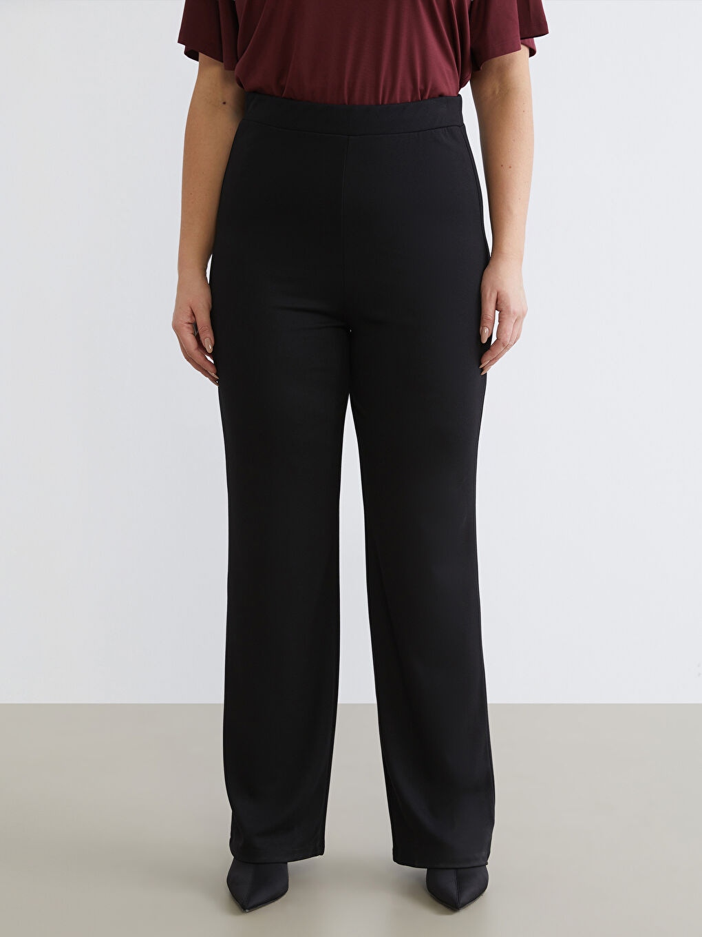Siyah Büyük Beden Beli Lastikli Kadın Pantolon-1