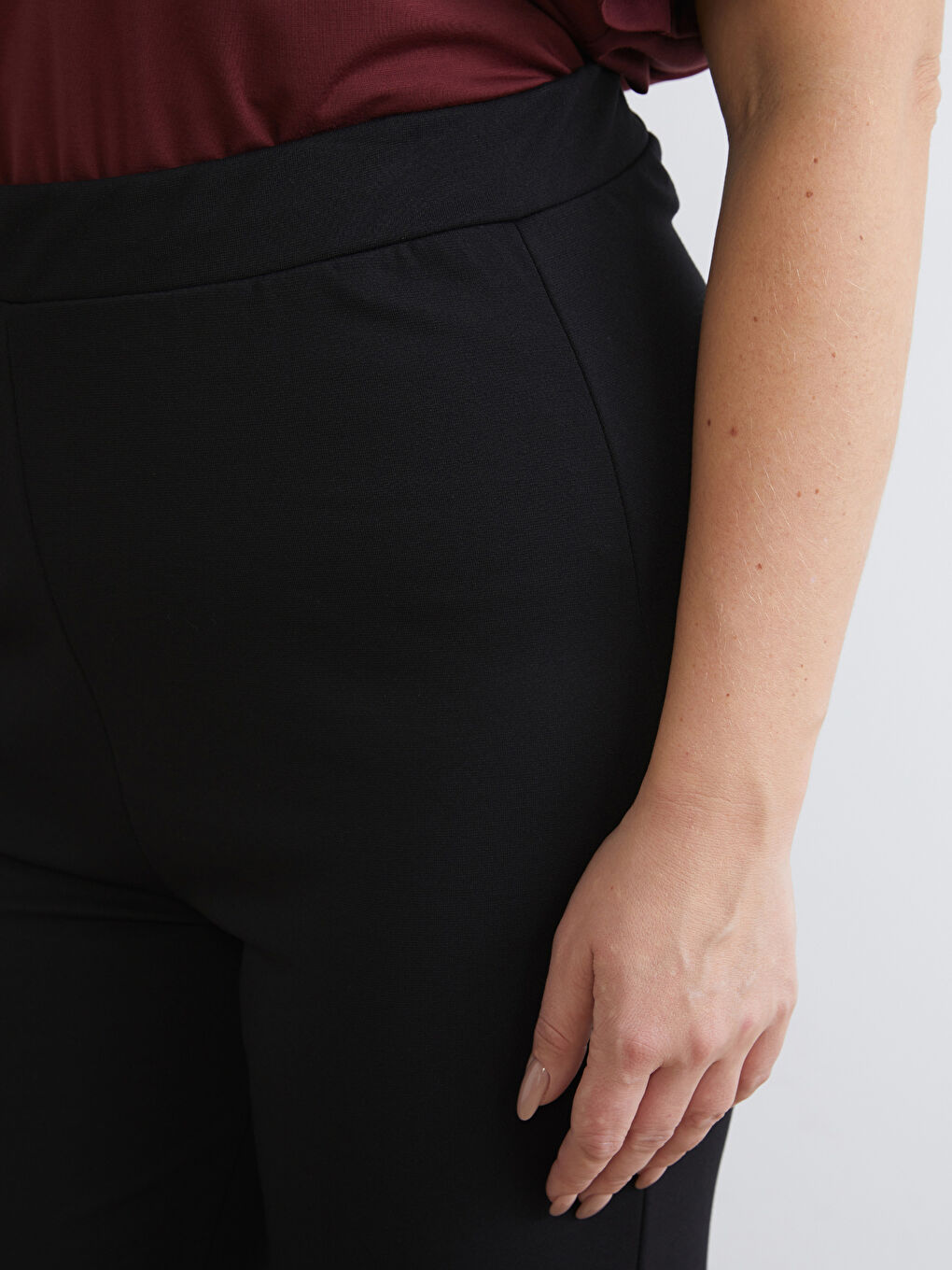 Siyah Büyük Beden Beli Lastikli Kadın Pantolon-2