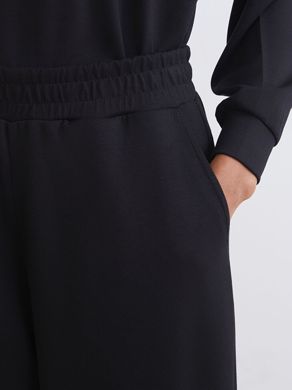 Siyah Beli Lastikli Kadın Eşofman Altı-2