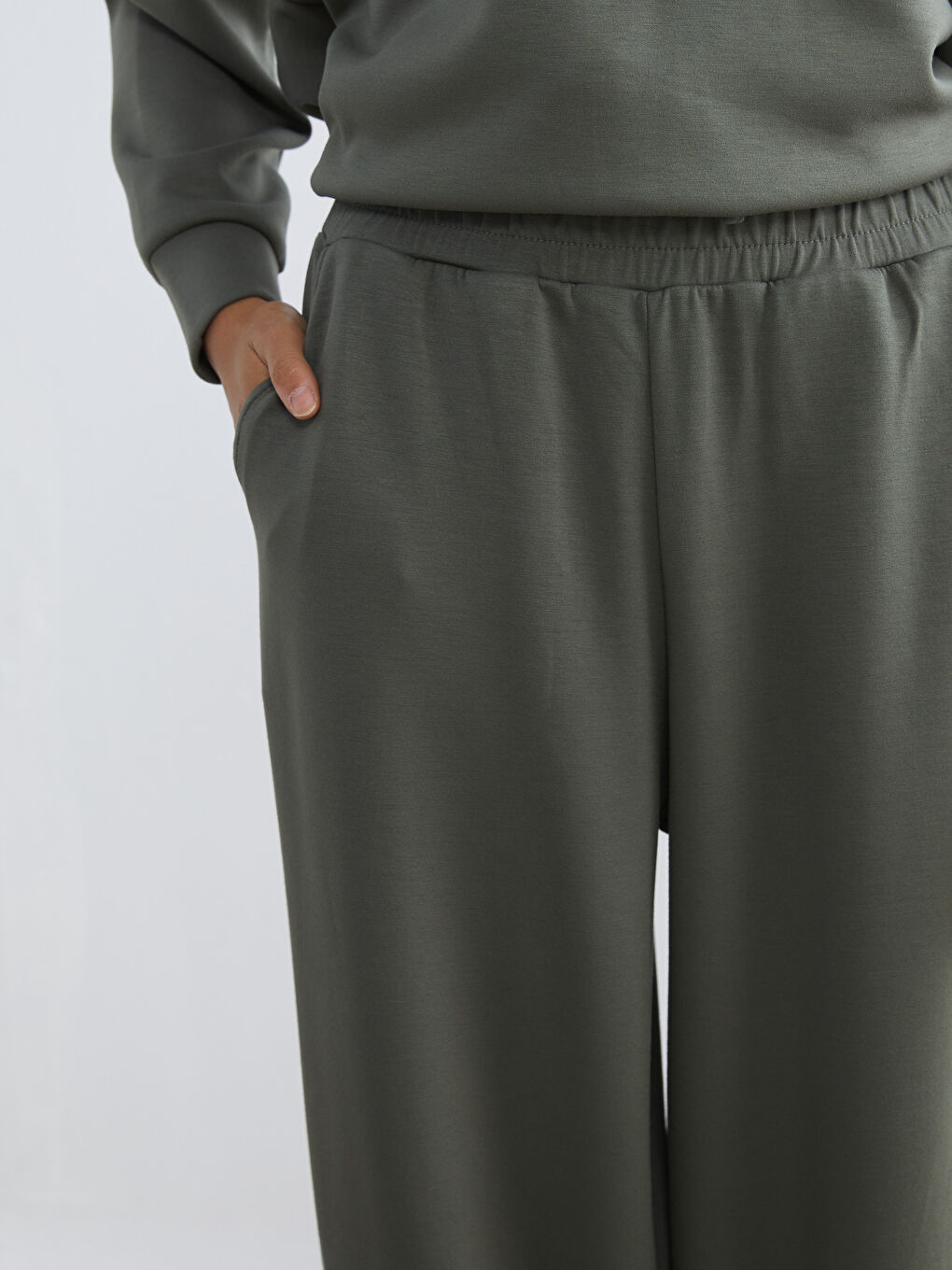 Haki Beli Lastikli Kadın Eşofman Altı-2