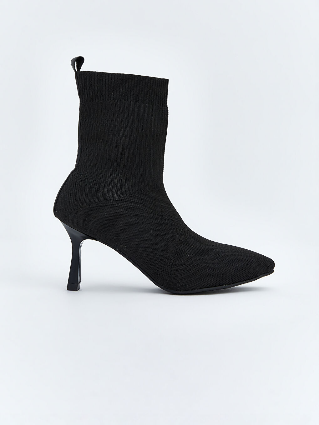 Siyah Süet Görünümlü Kadın Topuklu Bot-1
