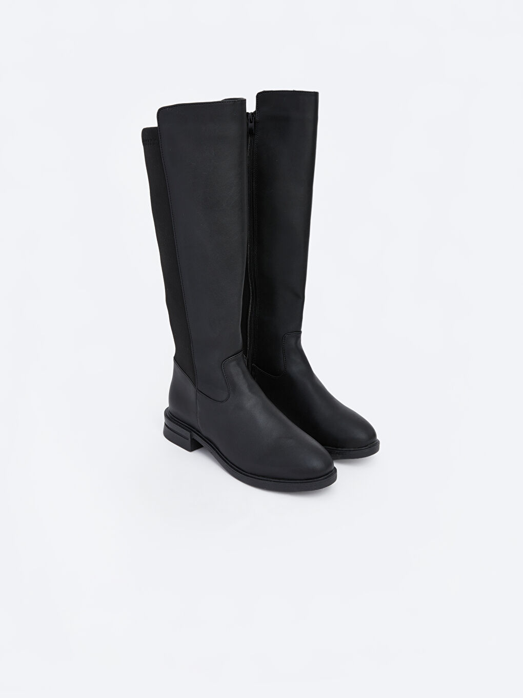Siyah Deri Görünümlü Kadın Çizme