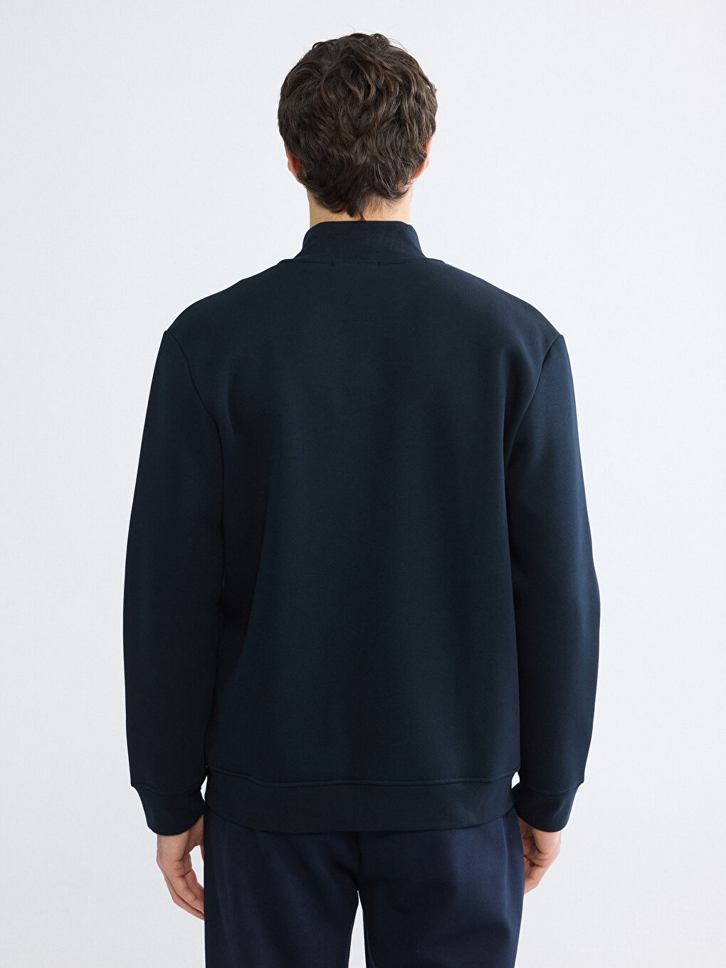 Man NAVY Zip-Up Sweatshirt-3